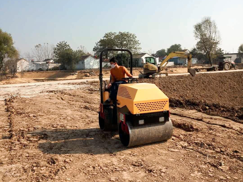 Shanxi customer road compaction construction