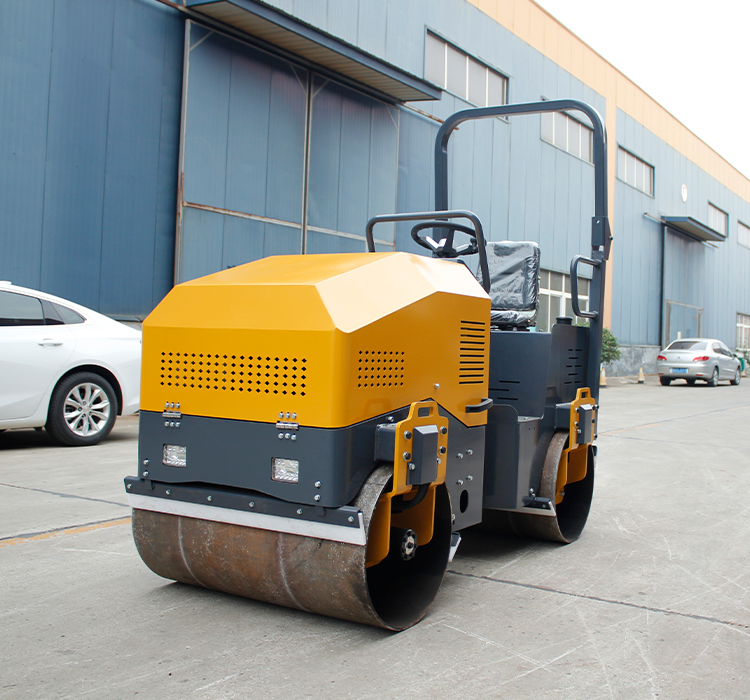 What Are the Applications of Road Rollers in Engineering Projects?