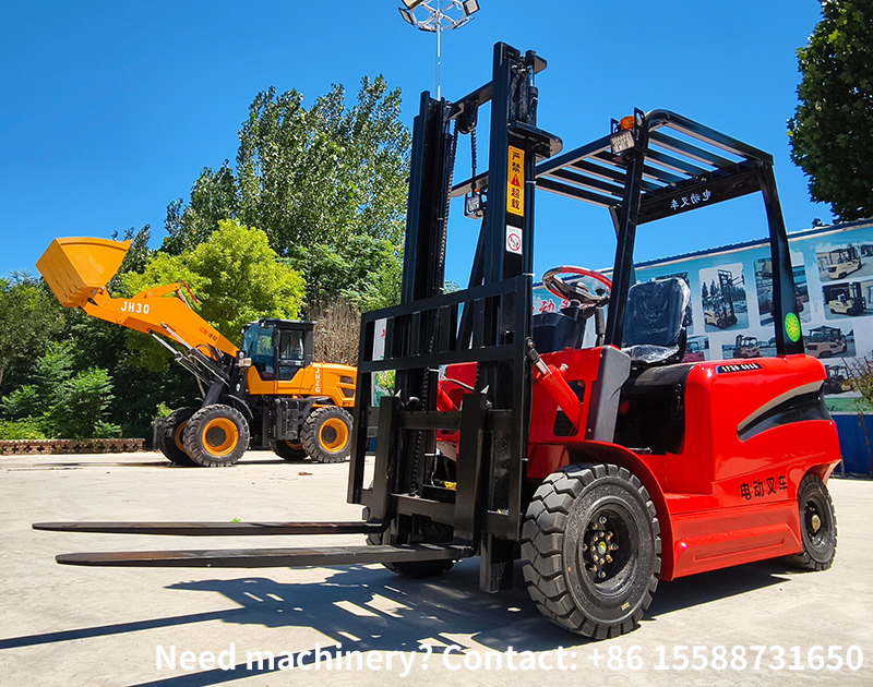 What Precautions Should Be Taken When Operating an Electric Forklift Under Full Load and No-Load Conditions?