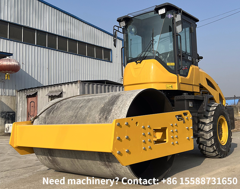 What Operating Skills and Safety Precautions Should Be Observed When Large Rollers Work on Narrow Sections or Curves?