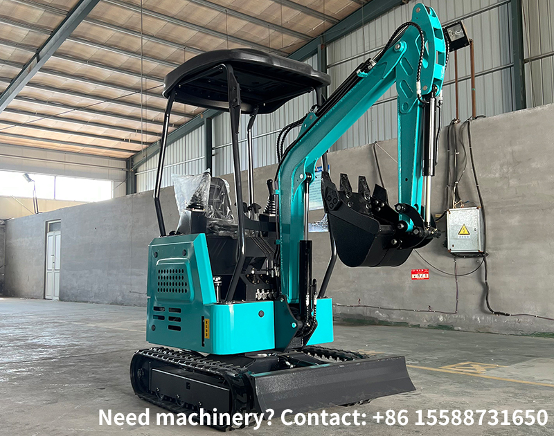 What Specialized Attachments Should Be Equipped for an Excavator Engaged in Breaking Operations?