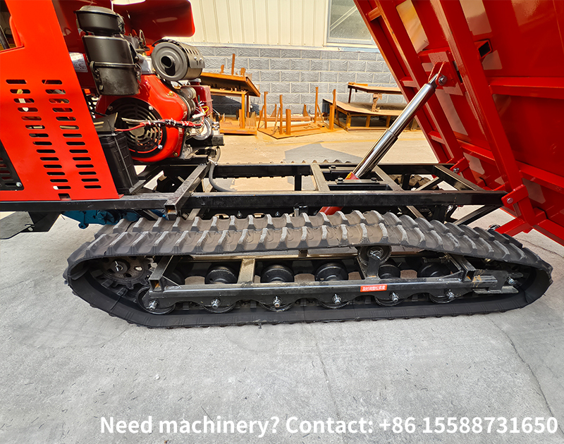 What are the main track materials of tracked transporters, and what working conditions are different materials suitable for?