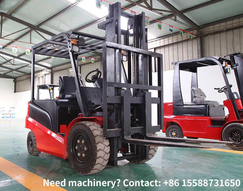 What are the power sources of electric forklifts, and what are the differences between lead-acid battery and lithium battery models?