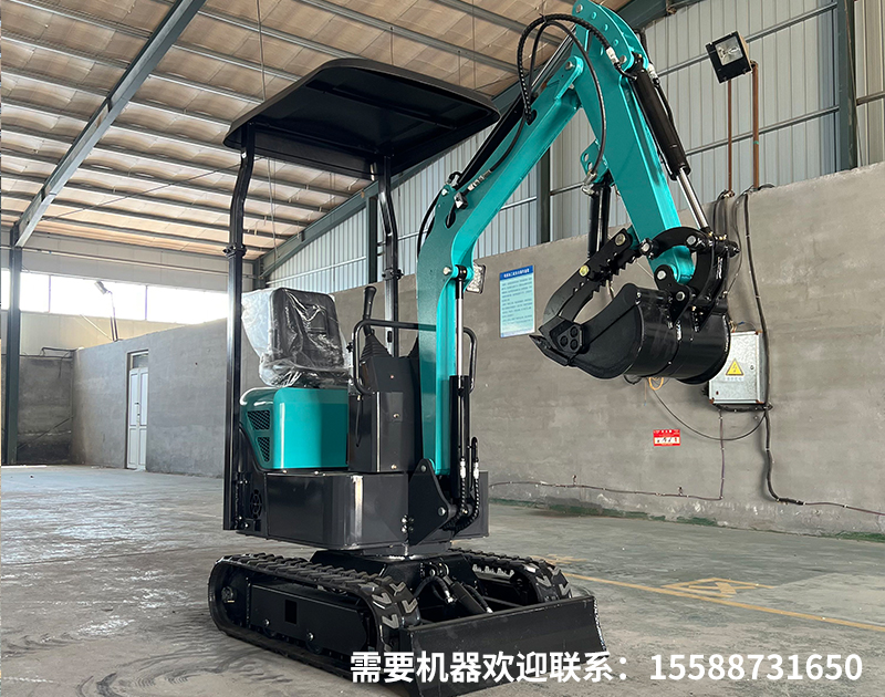 履带挖掘机在泥泞软基作业的防陷操作要点