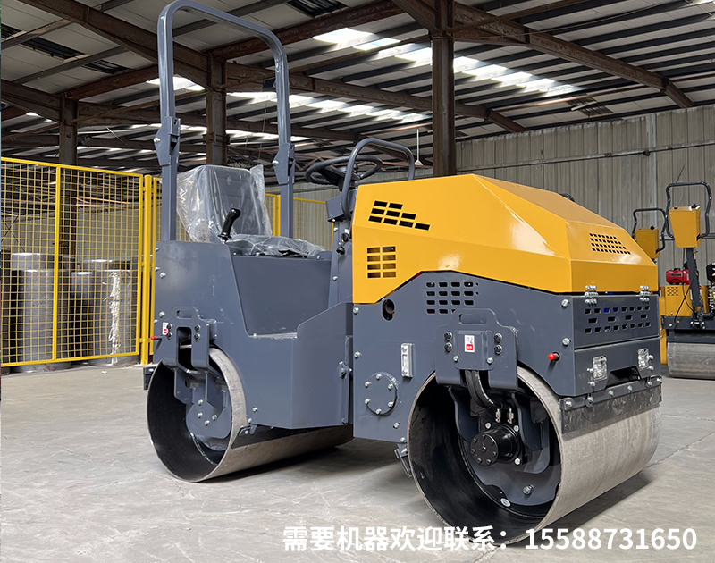 胶轮压路机在沥青路面施工中的作用